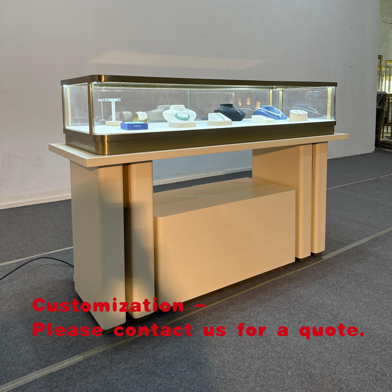 Jewelry And Watches Stores - Wystawowa gablota na zegarki i biżuterię