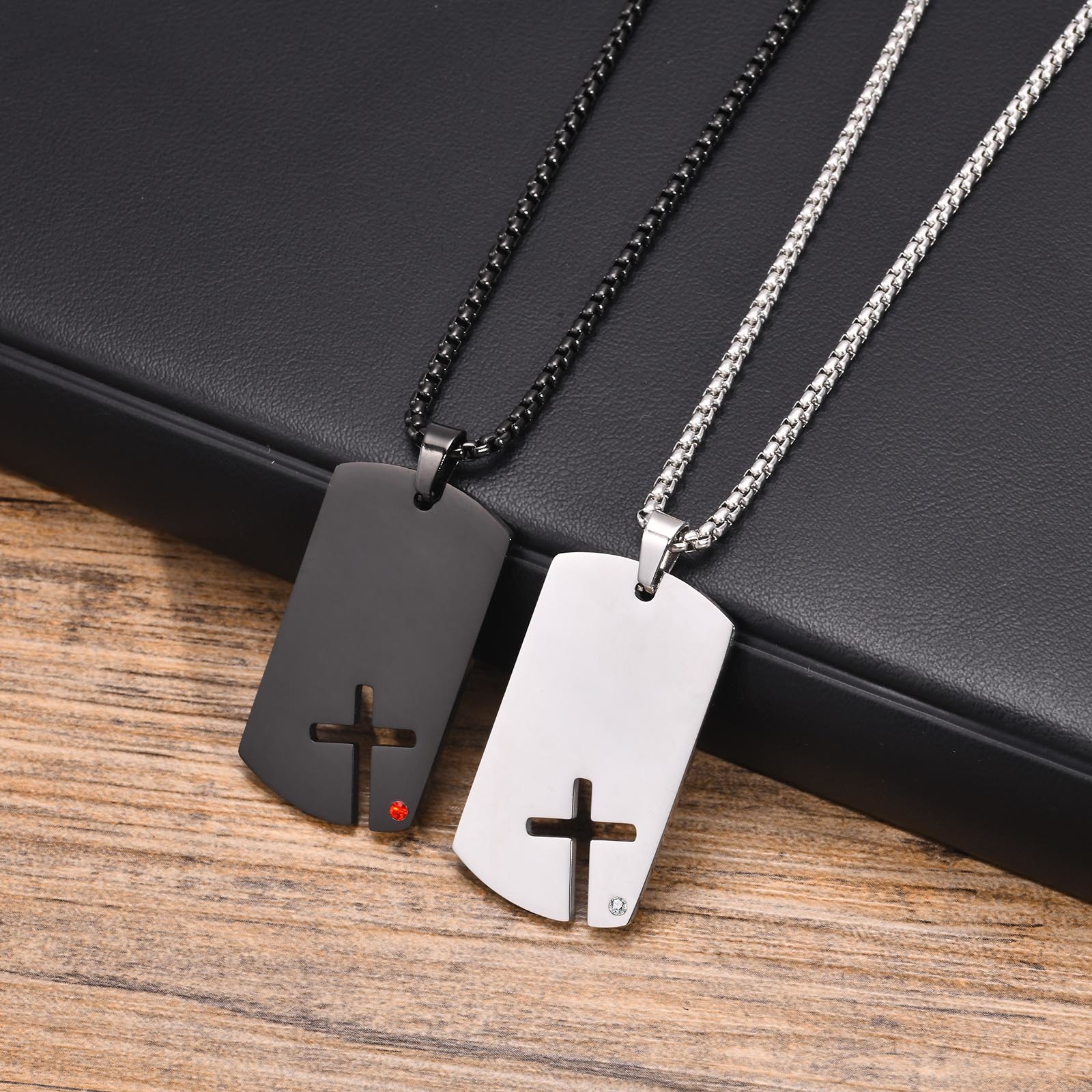 Mens Dog Tag Necklace - Mprainbow boczne krzyżowe naszyjniki dla mężczyzn,