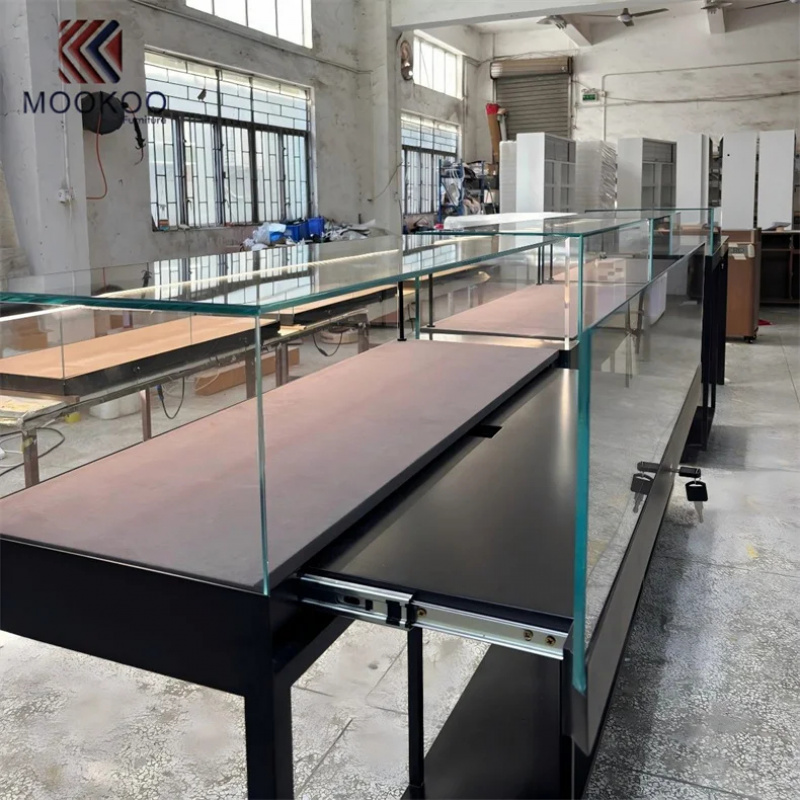 Personalizowana szklana gablot – Jewelry And Watches Stores recenzja i cena